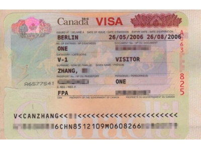 在英国办理加拿大签证容易吗？